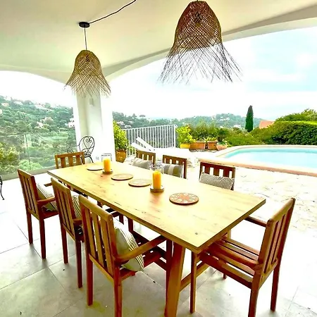 Villa 250m² Avec Studio Vue Mer La Croix-Valmer