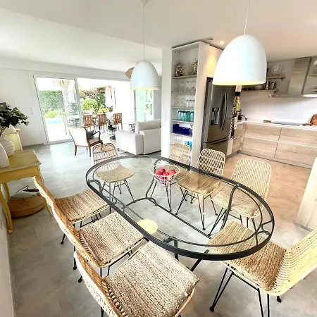 250m² Avec Studio Vue Mer Villa *