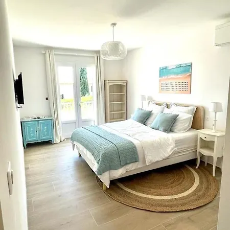 250m² Avec Studio Vue Mer *